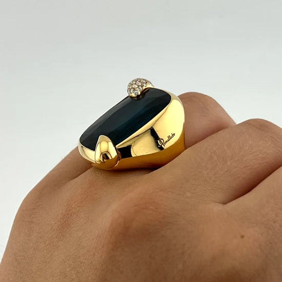 POMELLATO Cocktail Ring in yellow gold, Topaz, and Diamonds