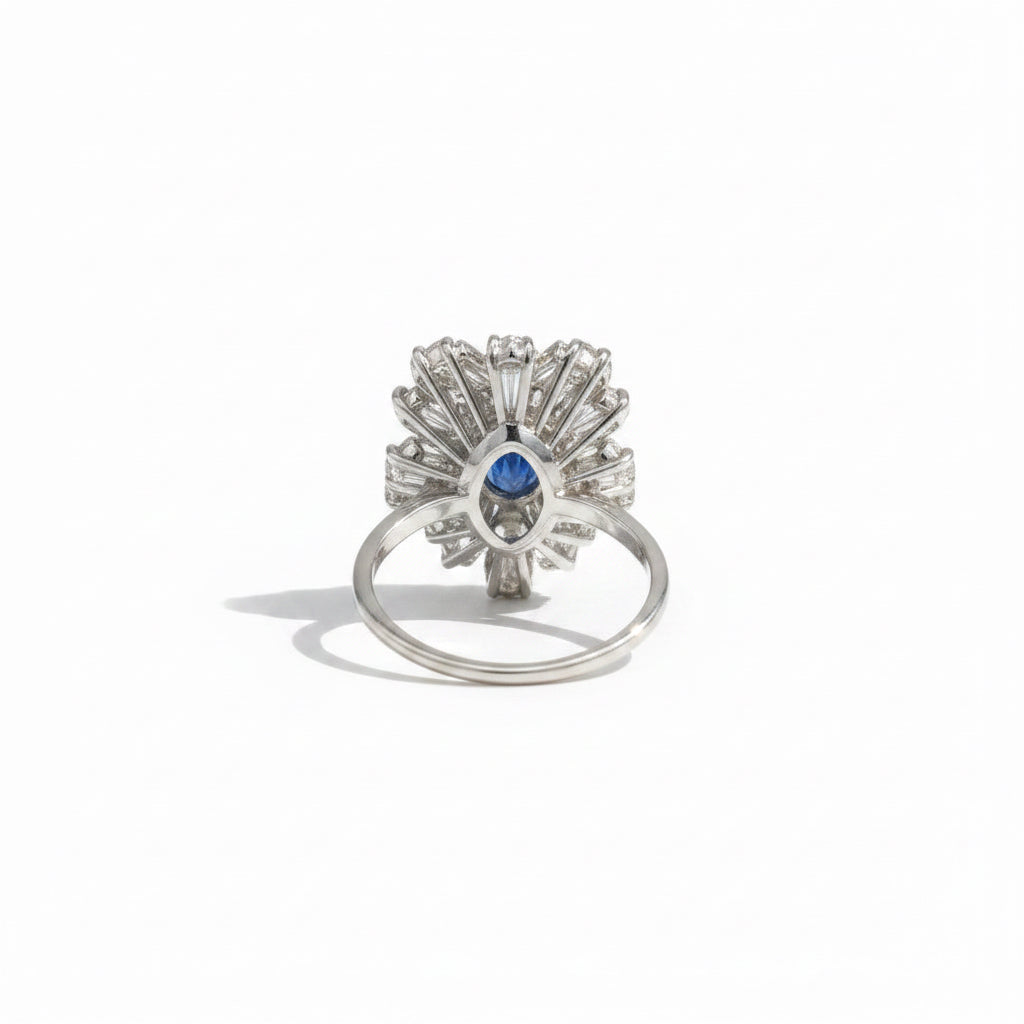 Ring Cocktail in white gold and sapphire