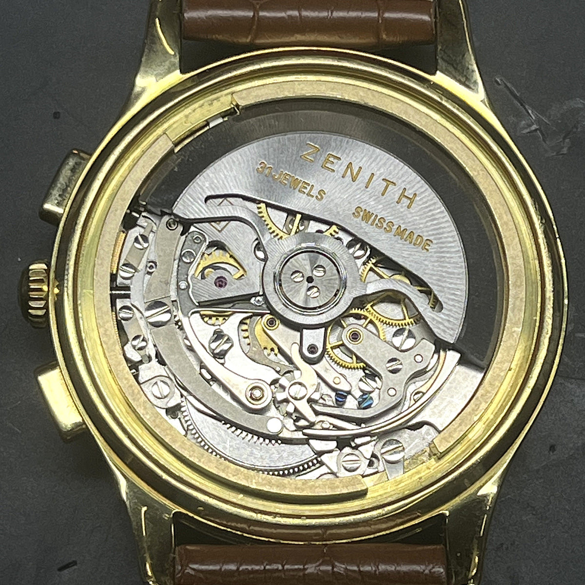 ZENITH "El Primero" Watch in Yellow gold and Leather