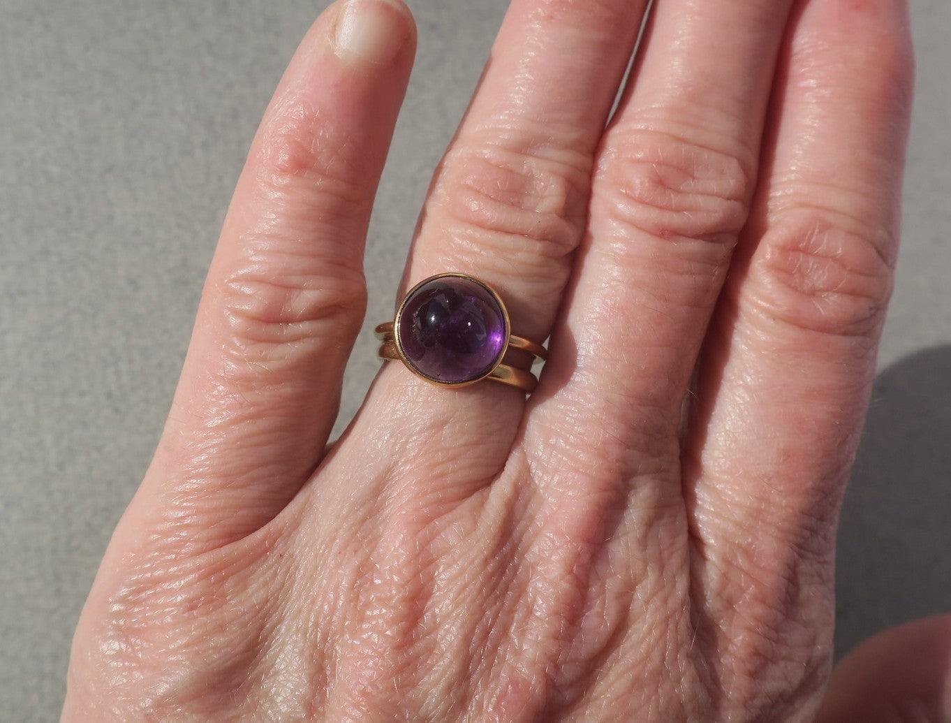 Yellow gold and Amethyst Cocktail Ring