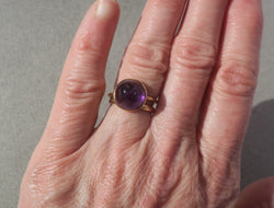 Yellow gold and Amethyst Cocktail Ring