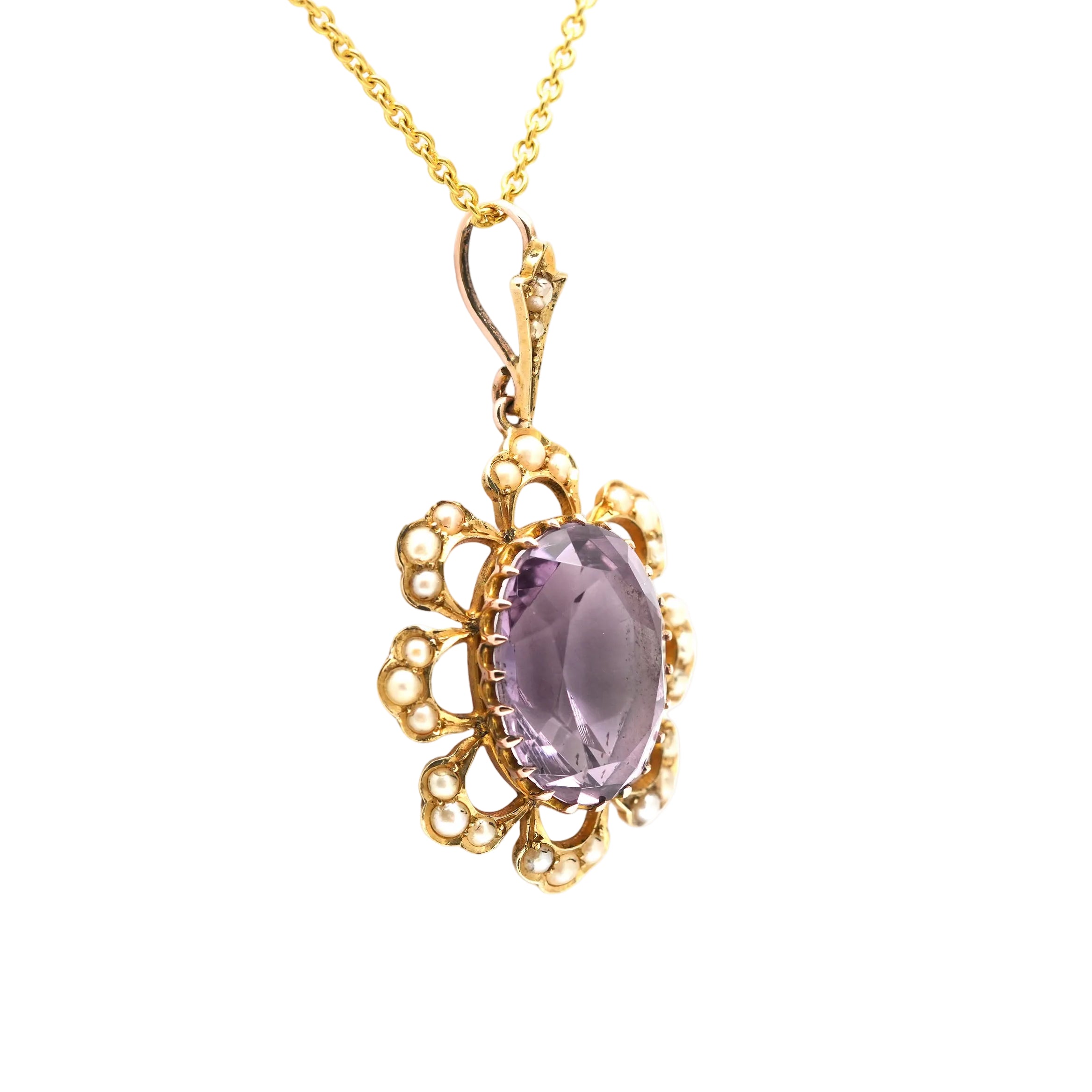 Yellow gold pendant with pearls and amethysts