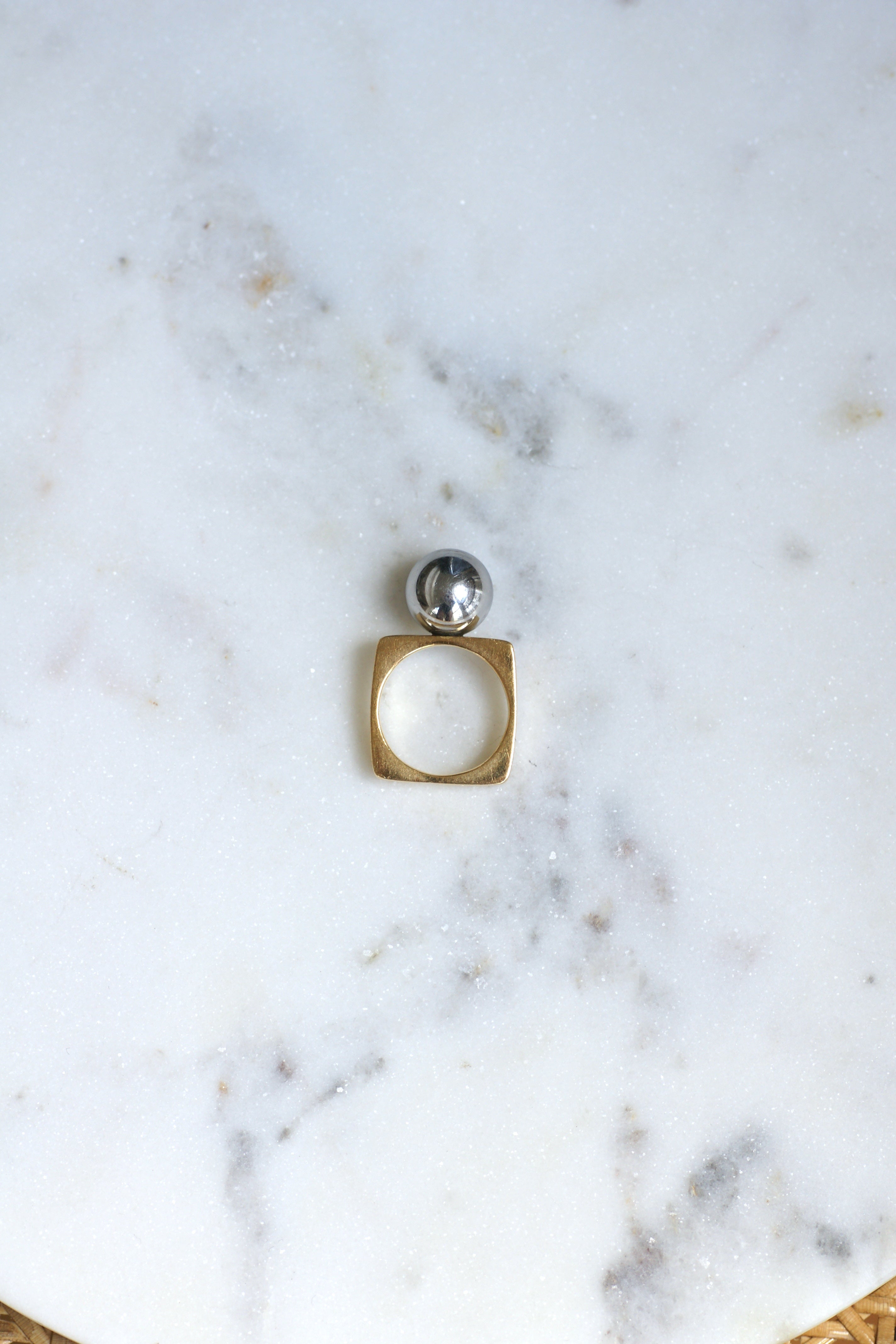 Bague DINH VAN en or jaune et hématite