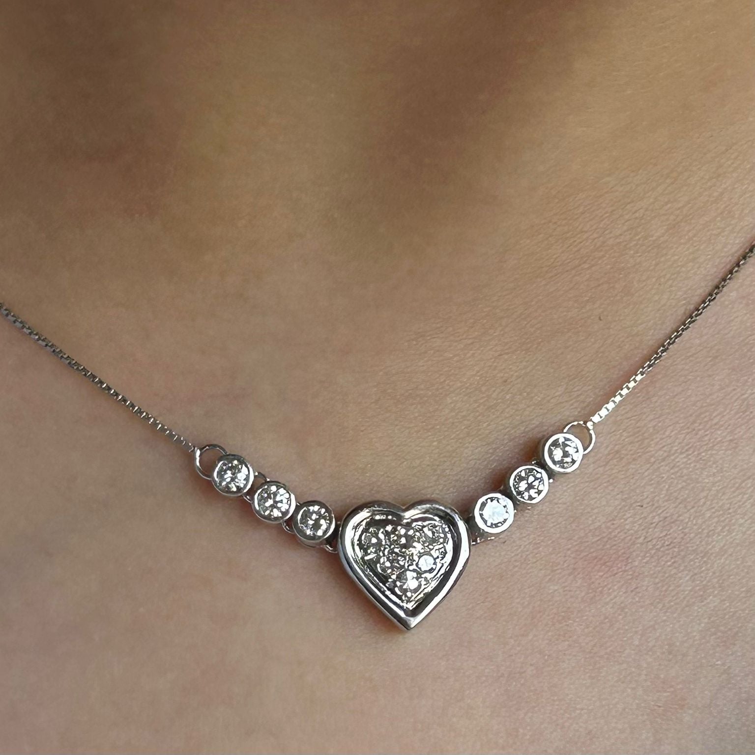 Necklace Pendant in White gold and Diamonds