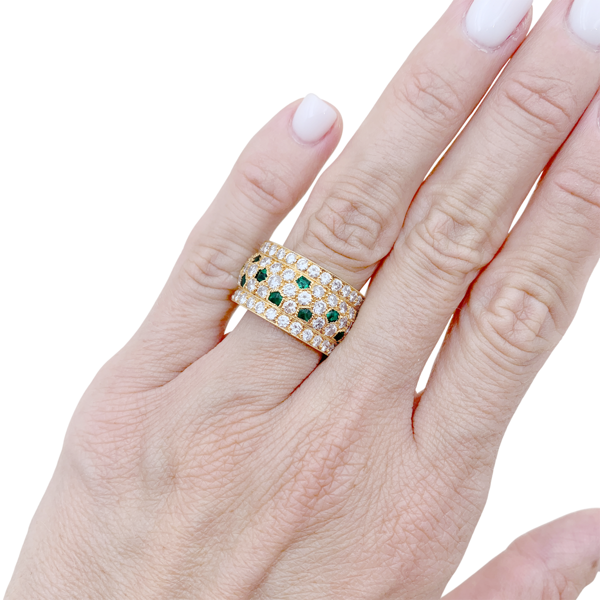 CARTIER "Nigeria" Band Ring in yellow gold, emeralds, and diamonds