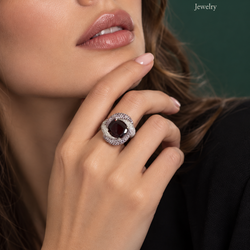 "Entourage" Ring in White Gold, Garnet, Amethyst, and Diamonds