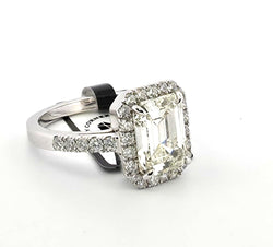 "Entourage" Ring in White Gold and Diamonds