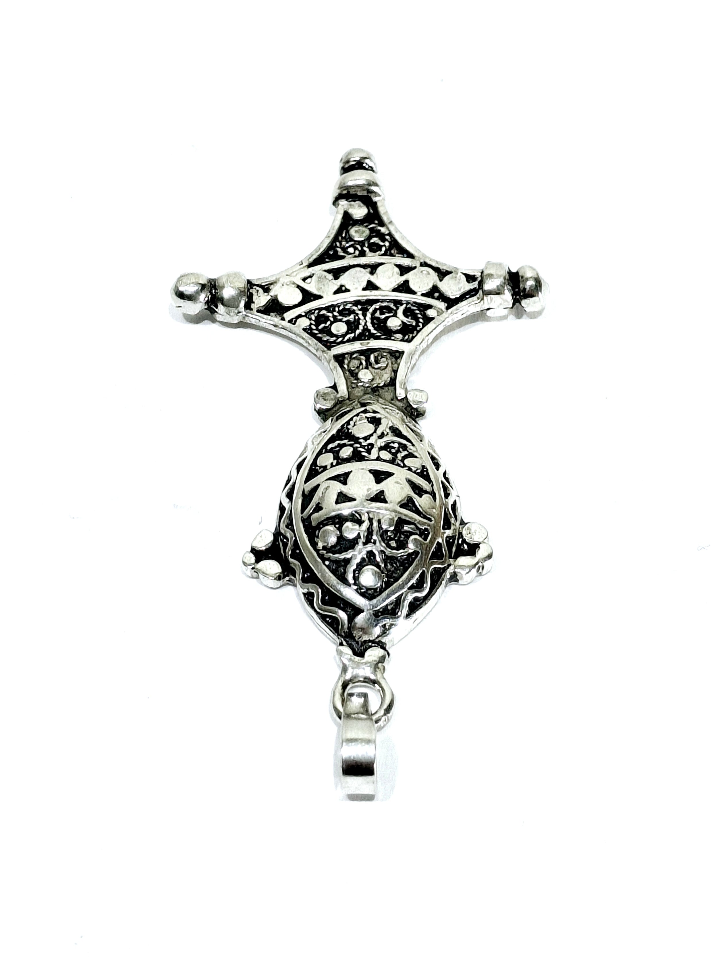 Silver pendant