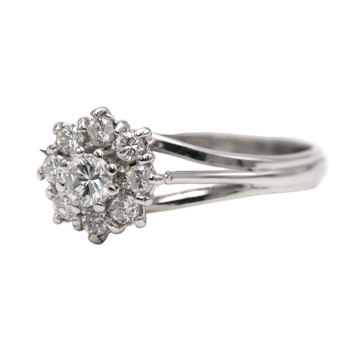 Marguerite Ring in White Gold and Diamonds