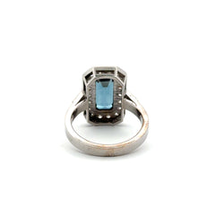 "Entourage" Ring in White Gold, Topaz, and Diamonds