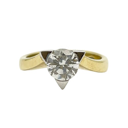 Solitaire Ring in White Gold, Yellow Gold, and Diamond