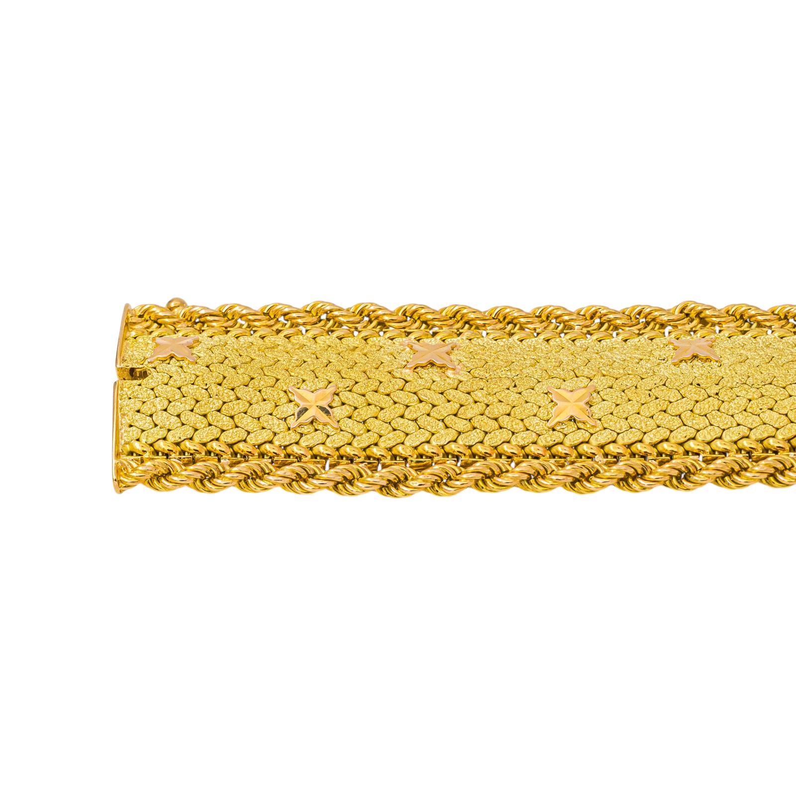 Yellow gold Cuff bracelet