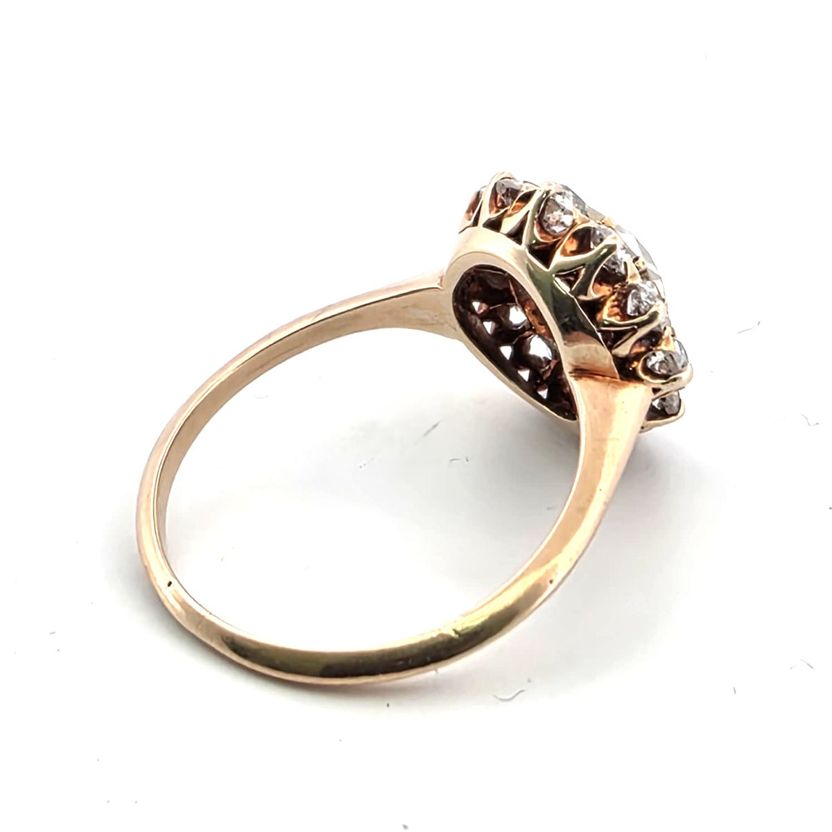 Bague Entourage en or jaune et diamants