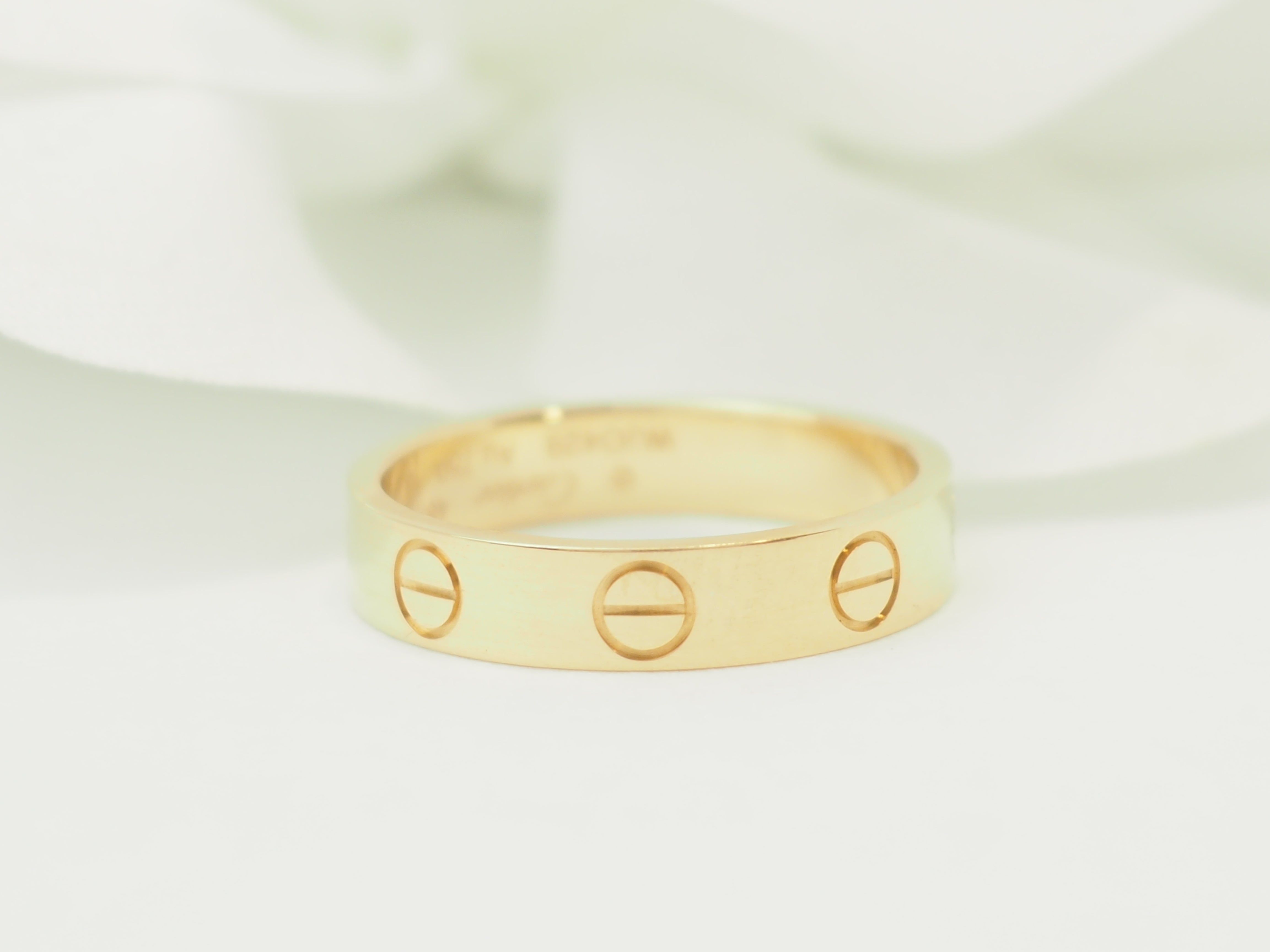 CARTIER "Love" PM Wedding band in Yellow gold