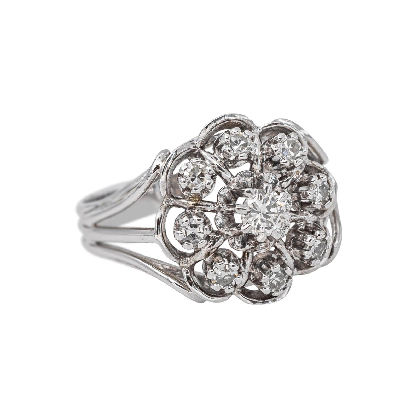 White Gold Daisy Ring with Diamond