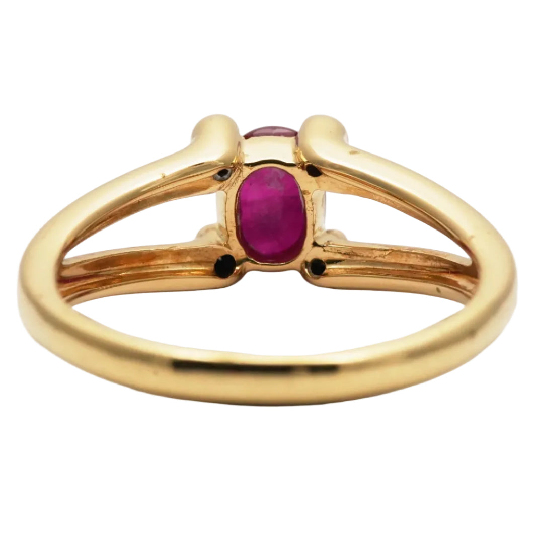 Yellow Gold Solitaire Ring with Rubies and Diamonds
