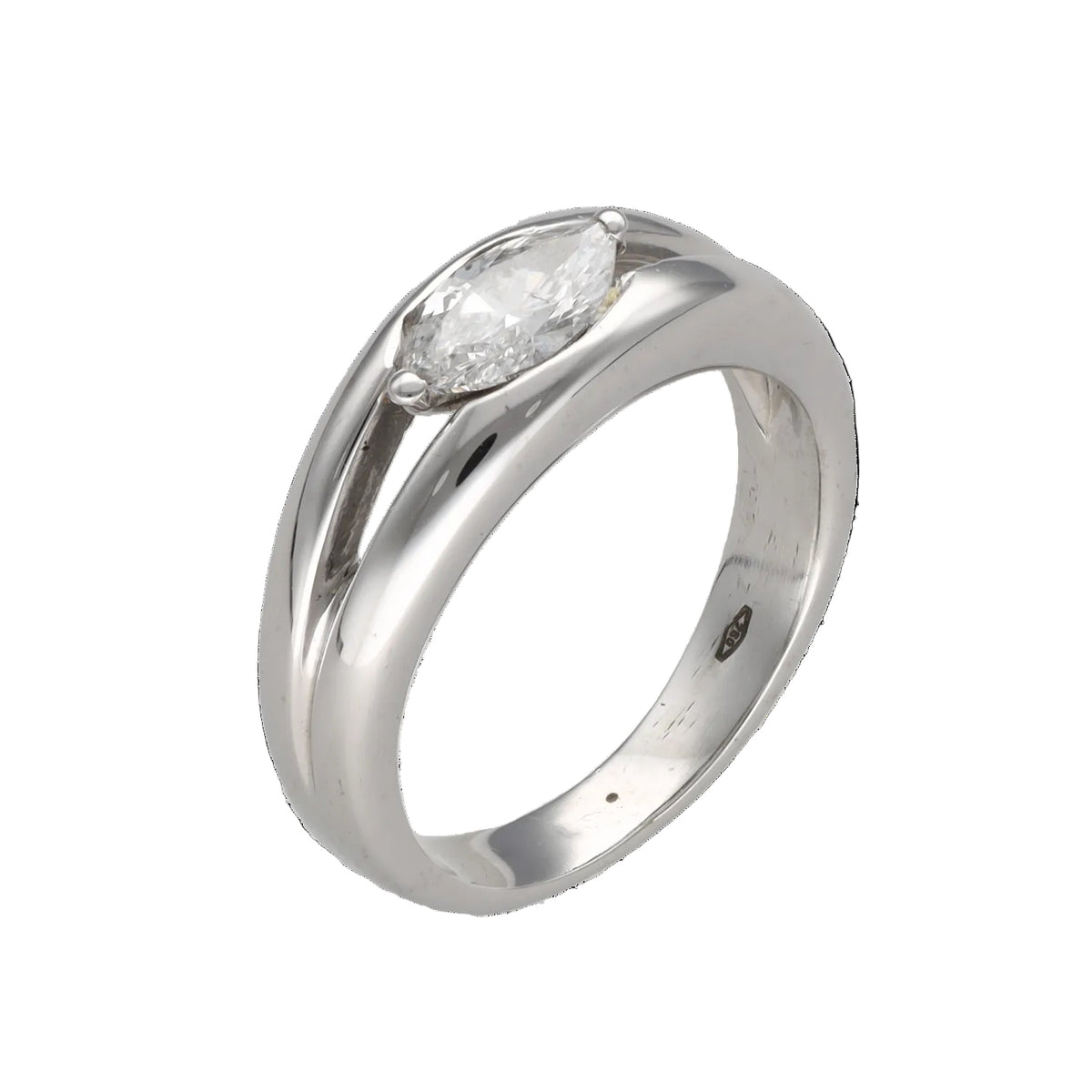 White Gold Solitaire Ring with Diamond