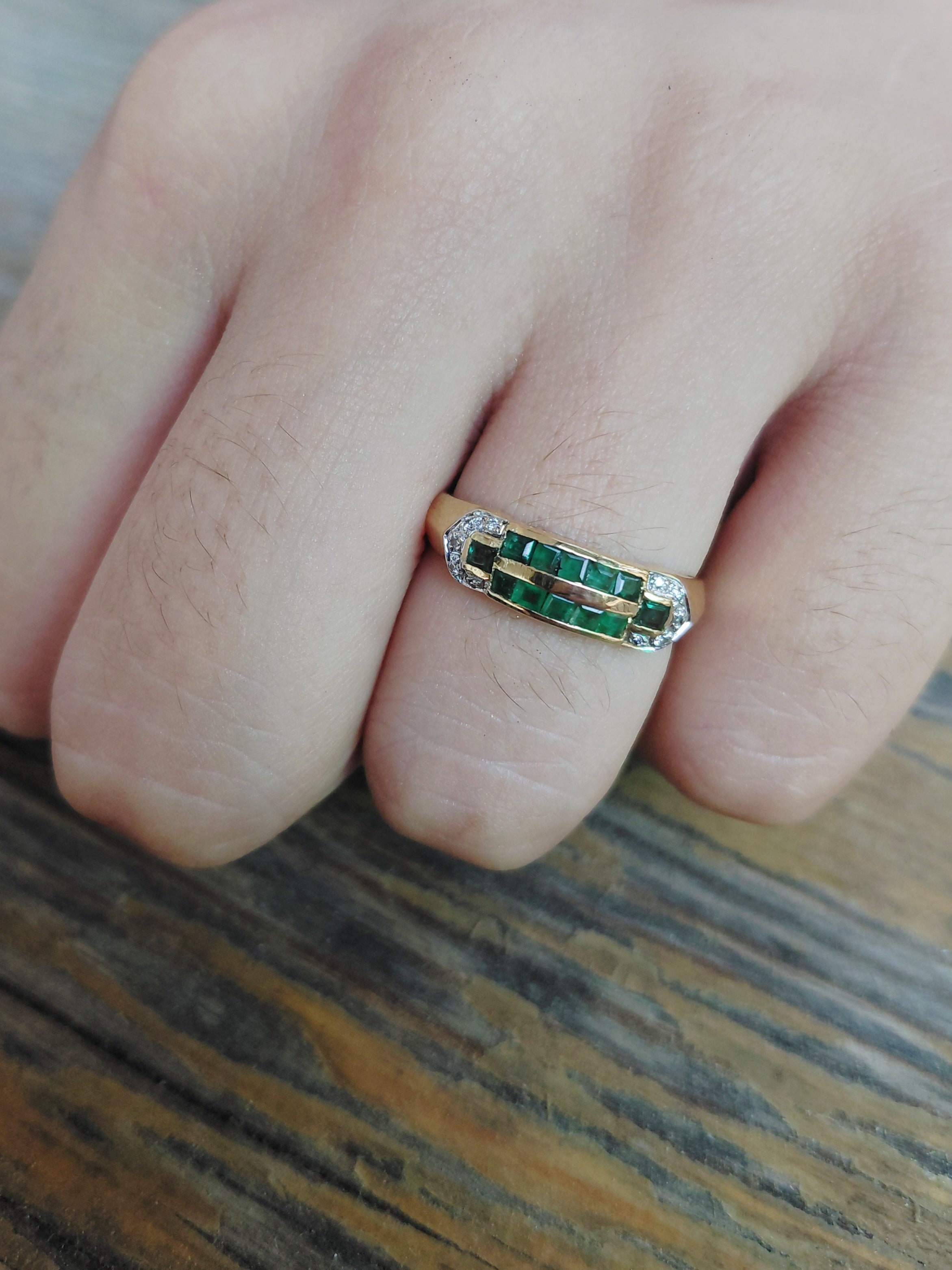 Yellow Gold Ring with Diamonds and Emeralds
