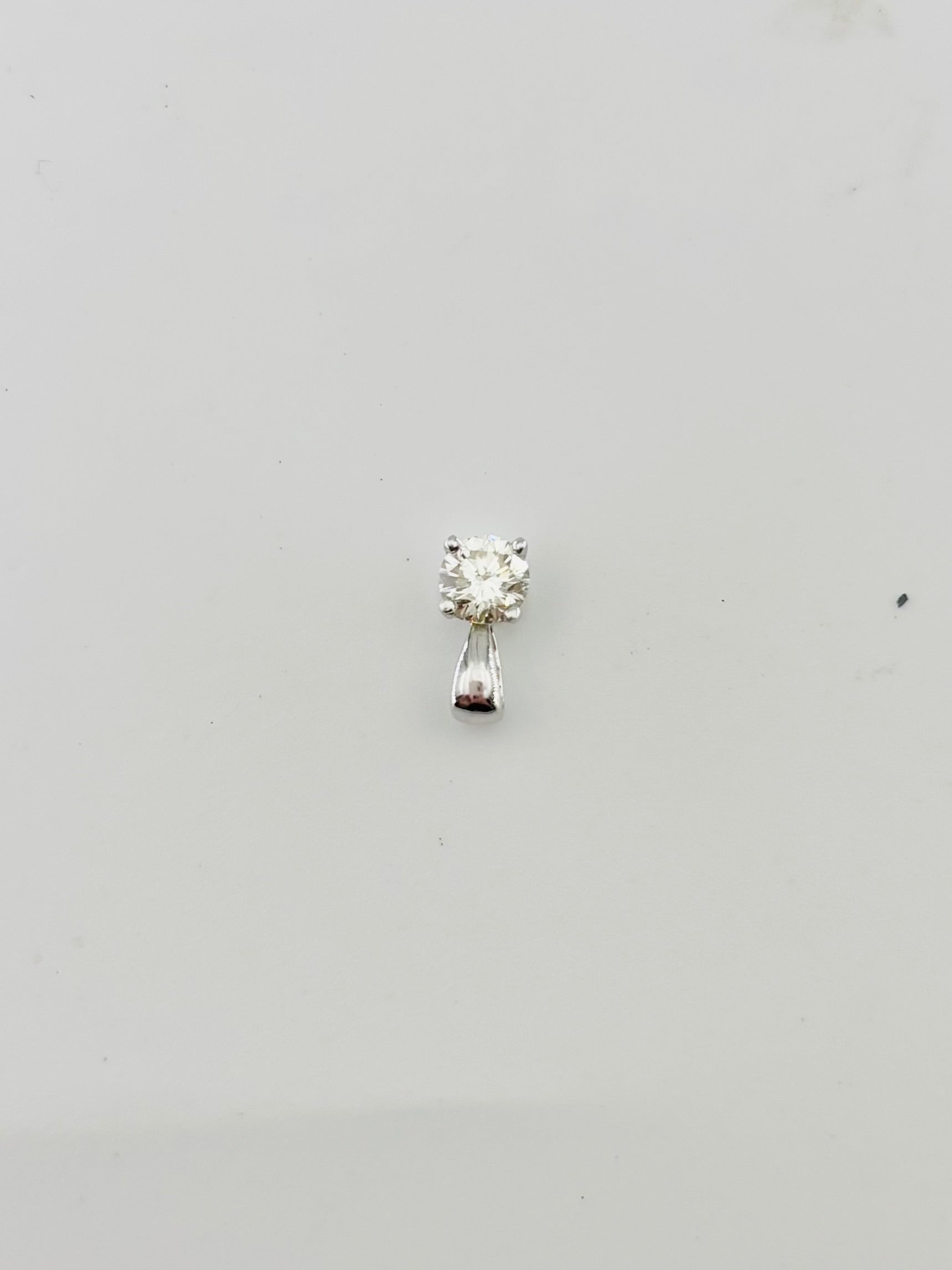 White Gold and Diamond Pendant