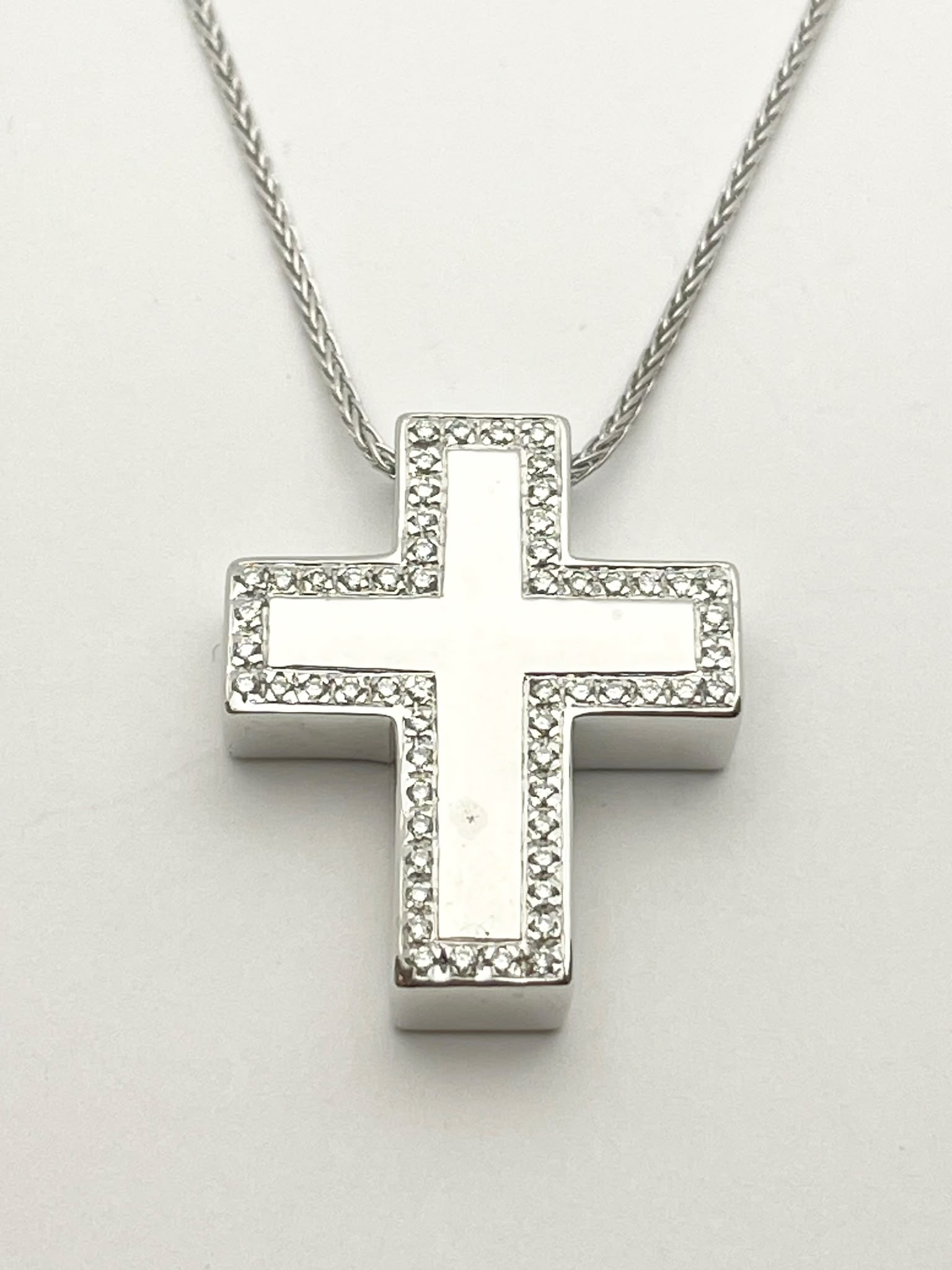SALVINI Necklace with Pendant in White Gold and Diamonds