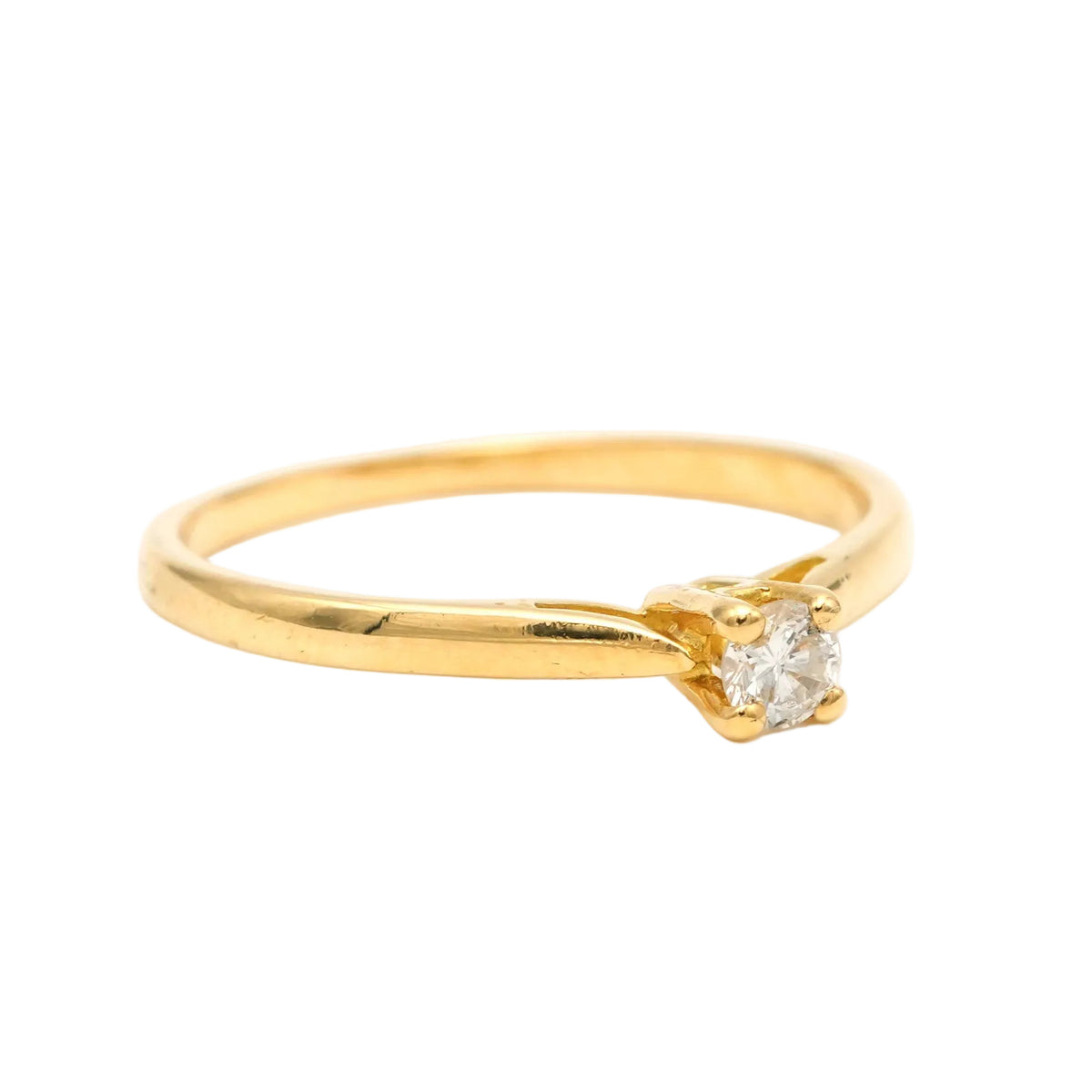 Yellow Gold Solitaire Ring with Diamond