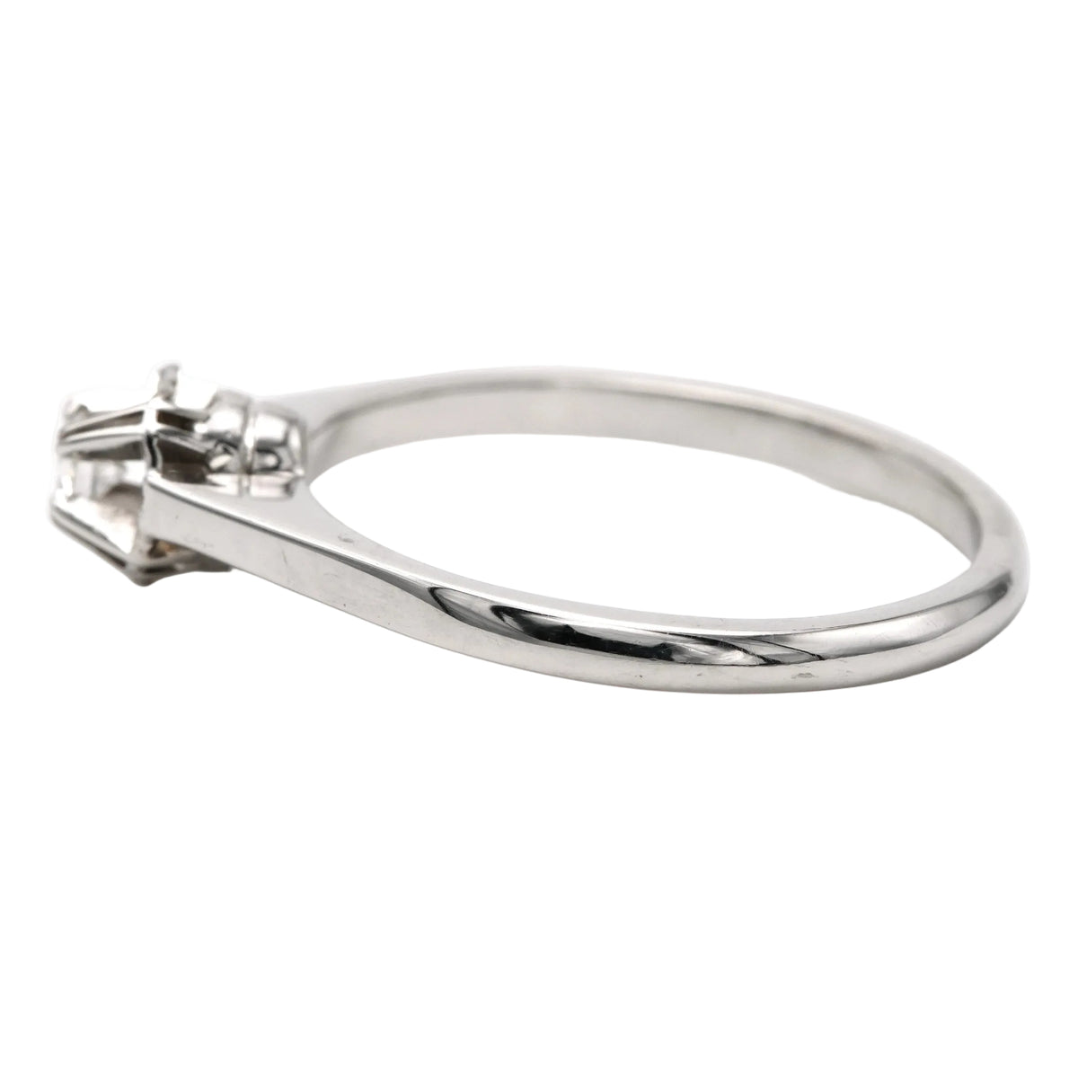 White Gold Solitaire Ring with Diamond