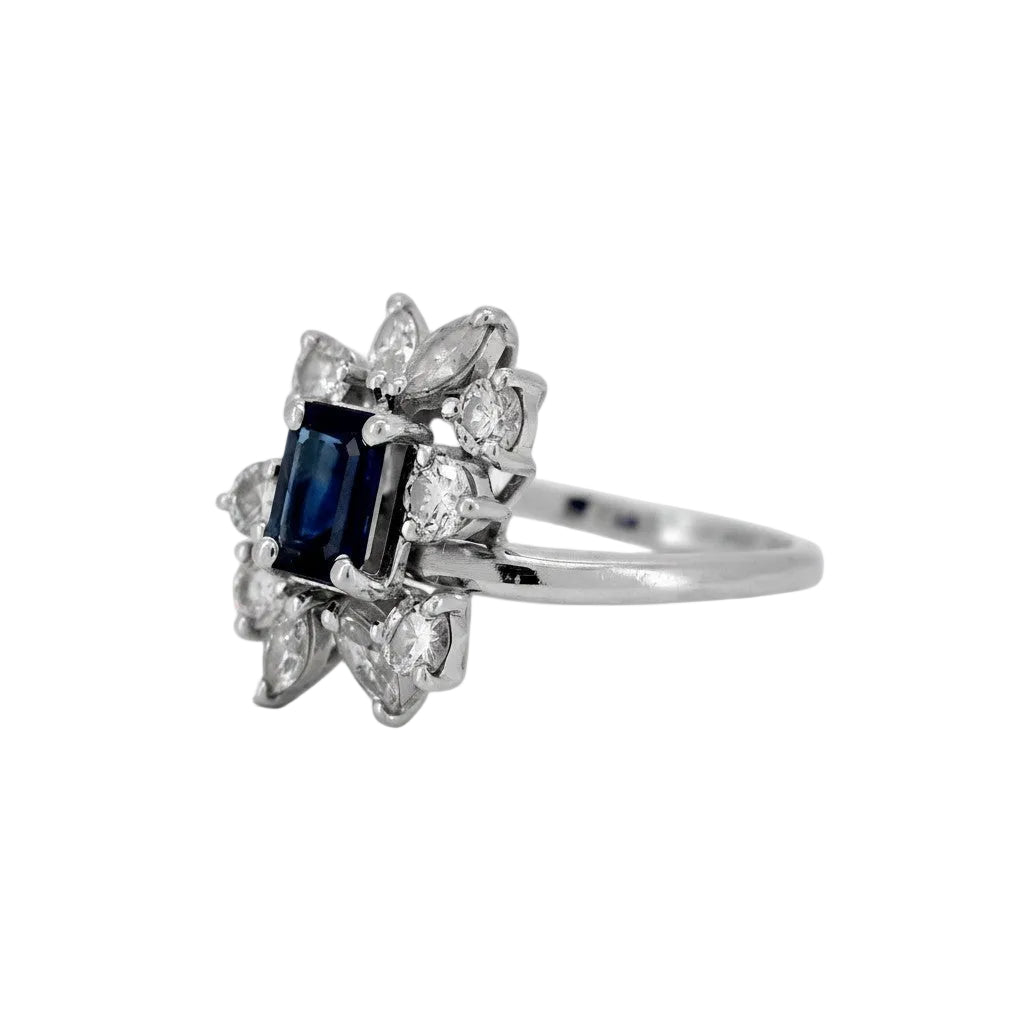 Marguerite Ring in White Gold, Sapphire, and Diamonds