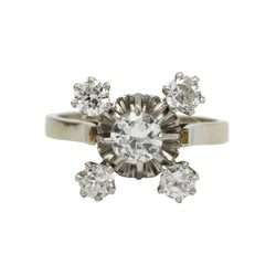 Entourage Ring in white gold, Platinum, and Diamonds
