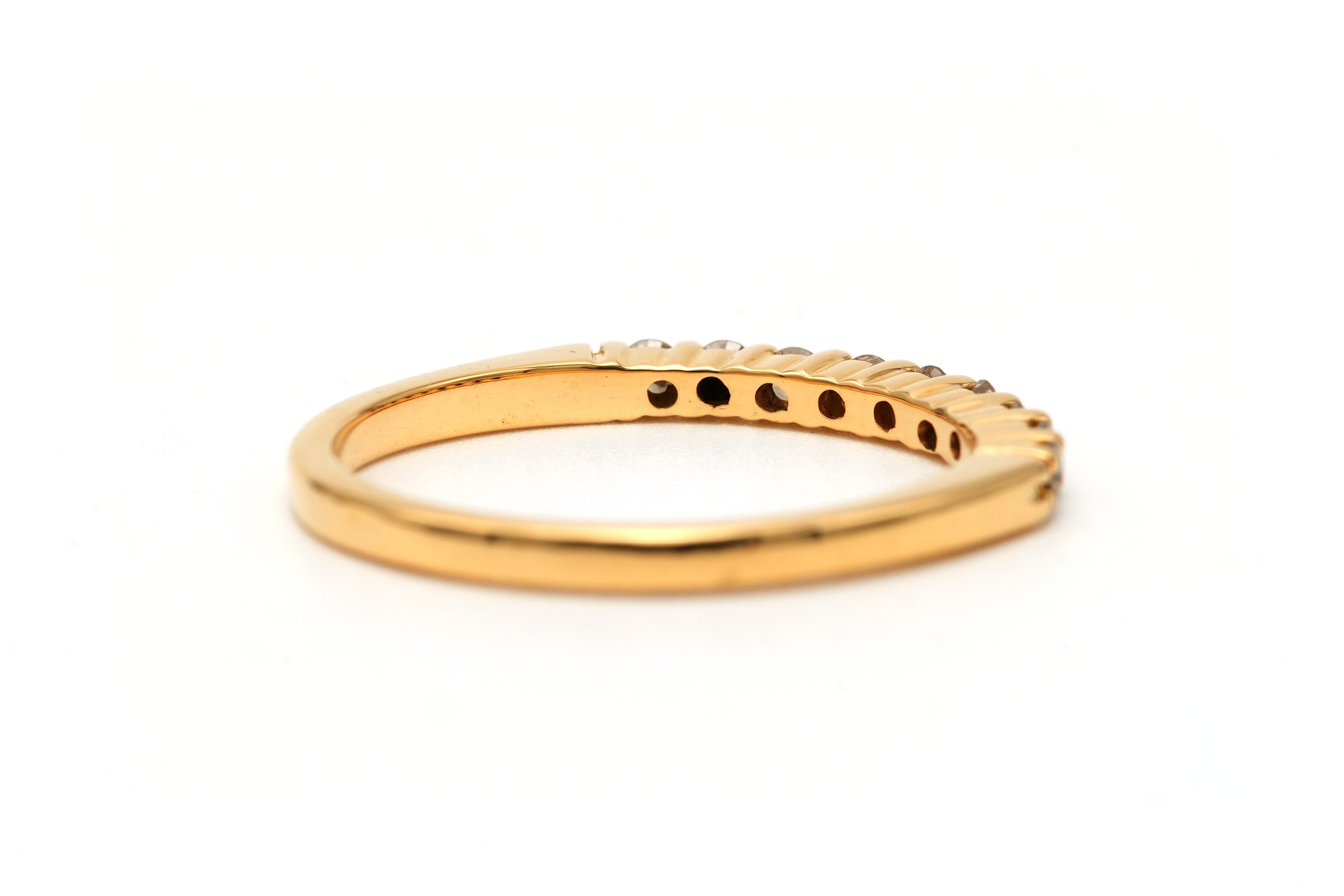 Bague Alliance en or jaune et diamants