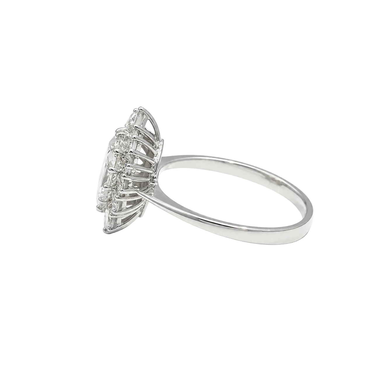 Marquise Ring in White Gold and Diamonds