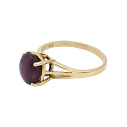 Yellow Gold Solitaire Ring with Sapphire