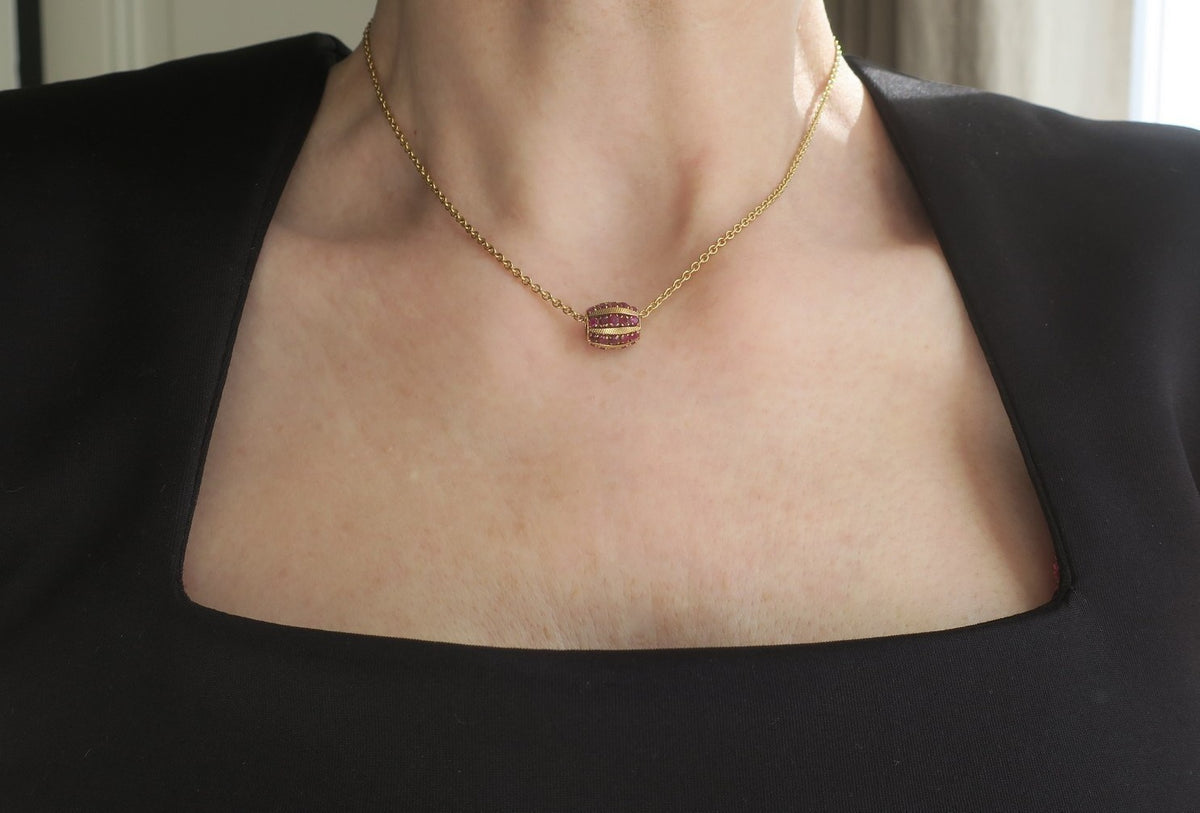 Yellow gold and Ruby Pendant