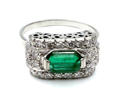 Art Deco ring in gold, platinum, emerald, and diamonds
