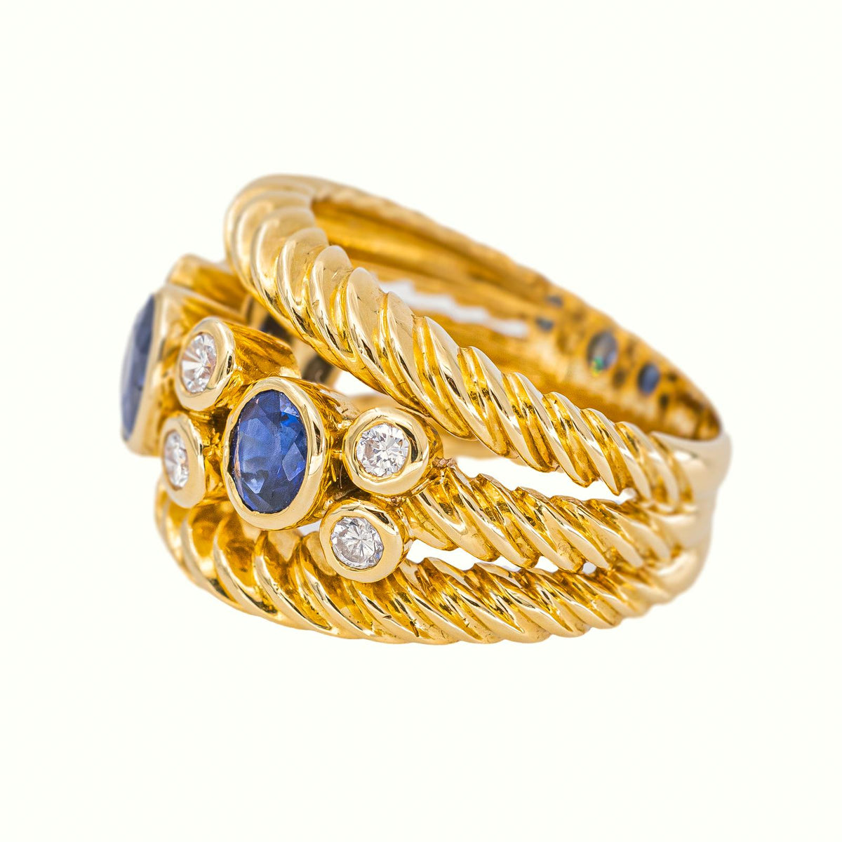 Yellow gold Sapphire Ring