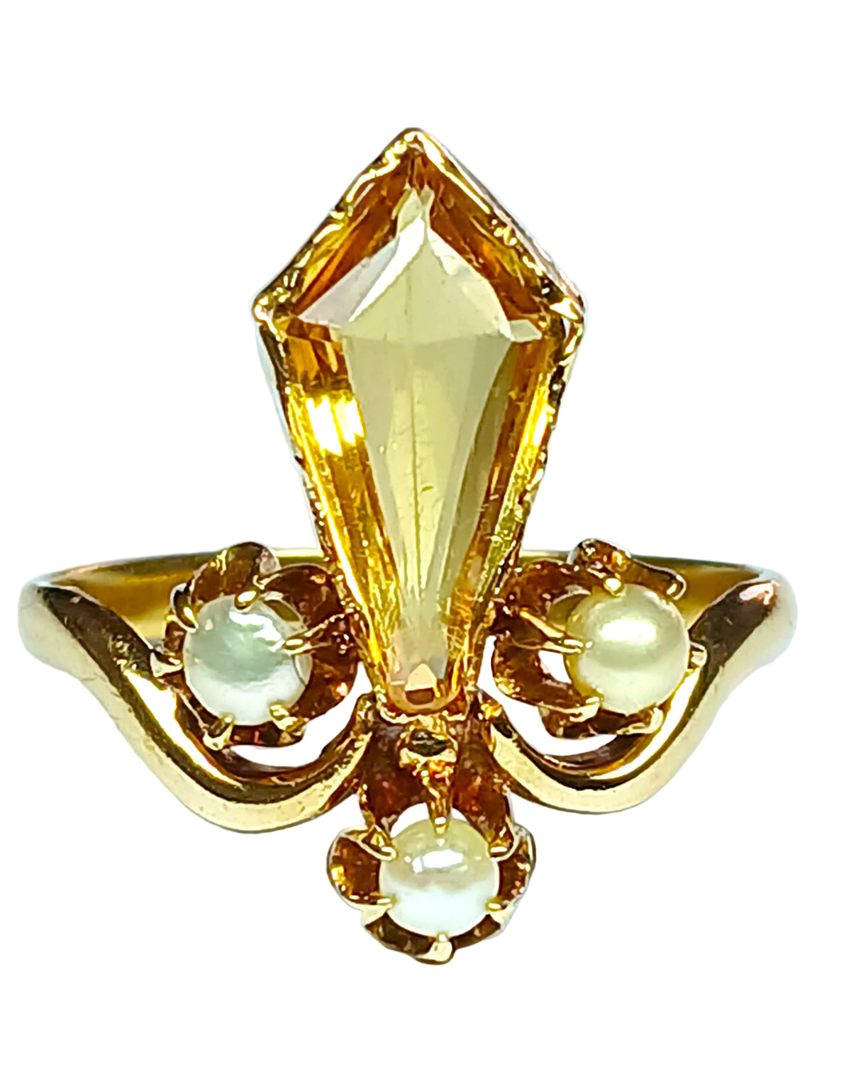 Yellow gold ring with pearls and citrine