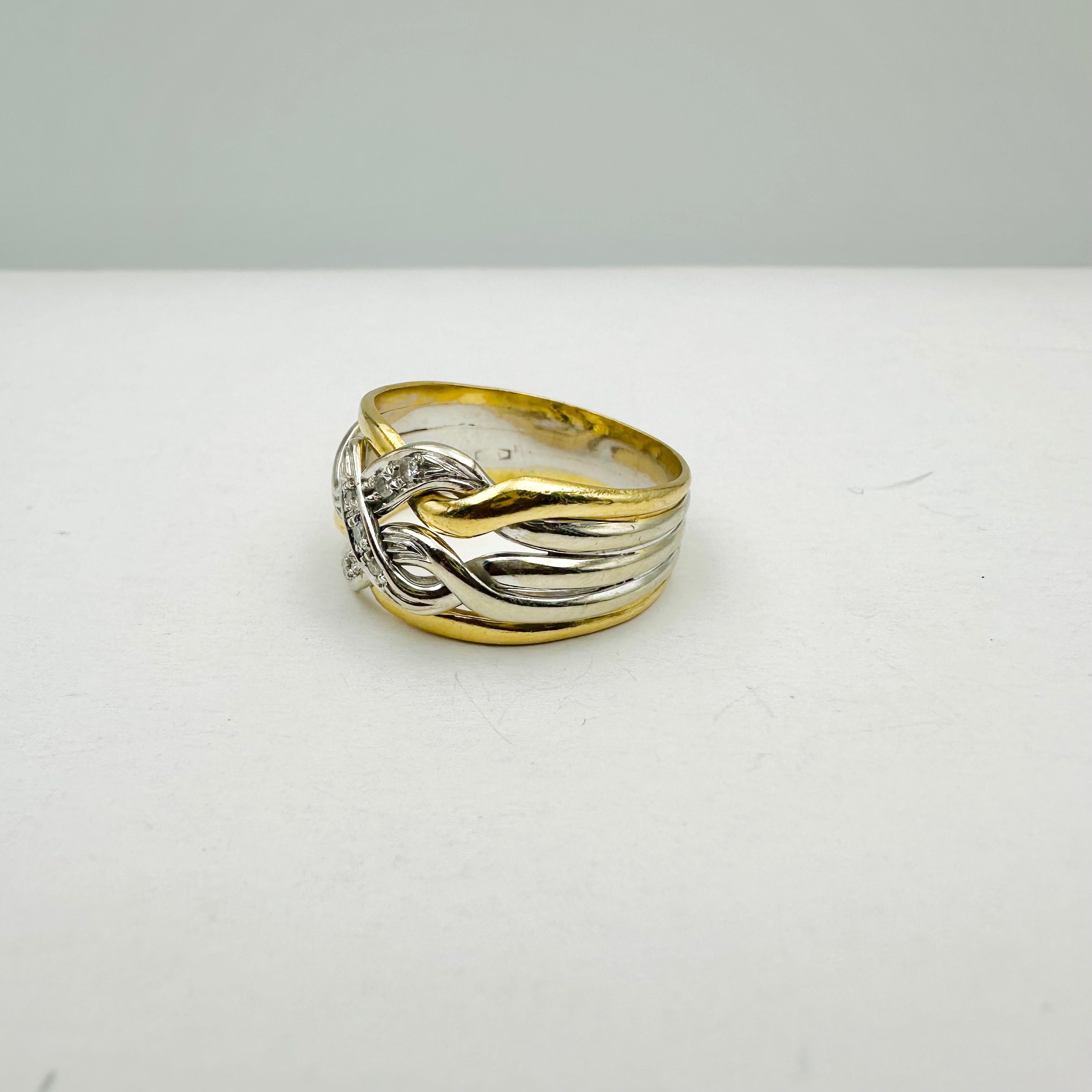 Bandeau Ring in Yellow gold, White gold, and Diamonds