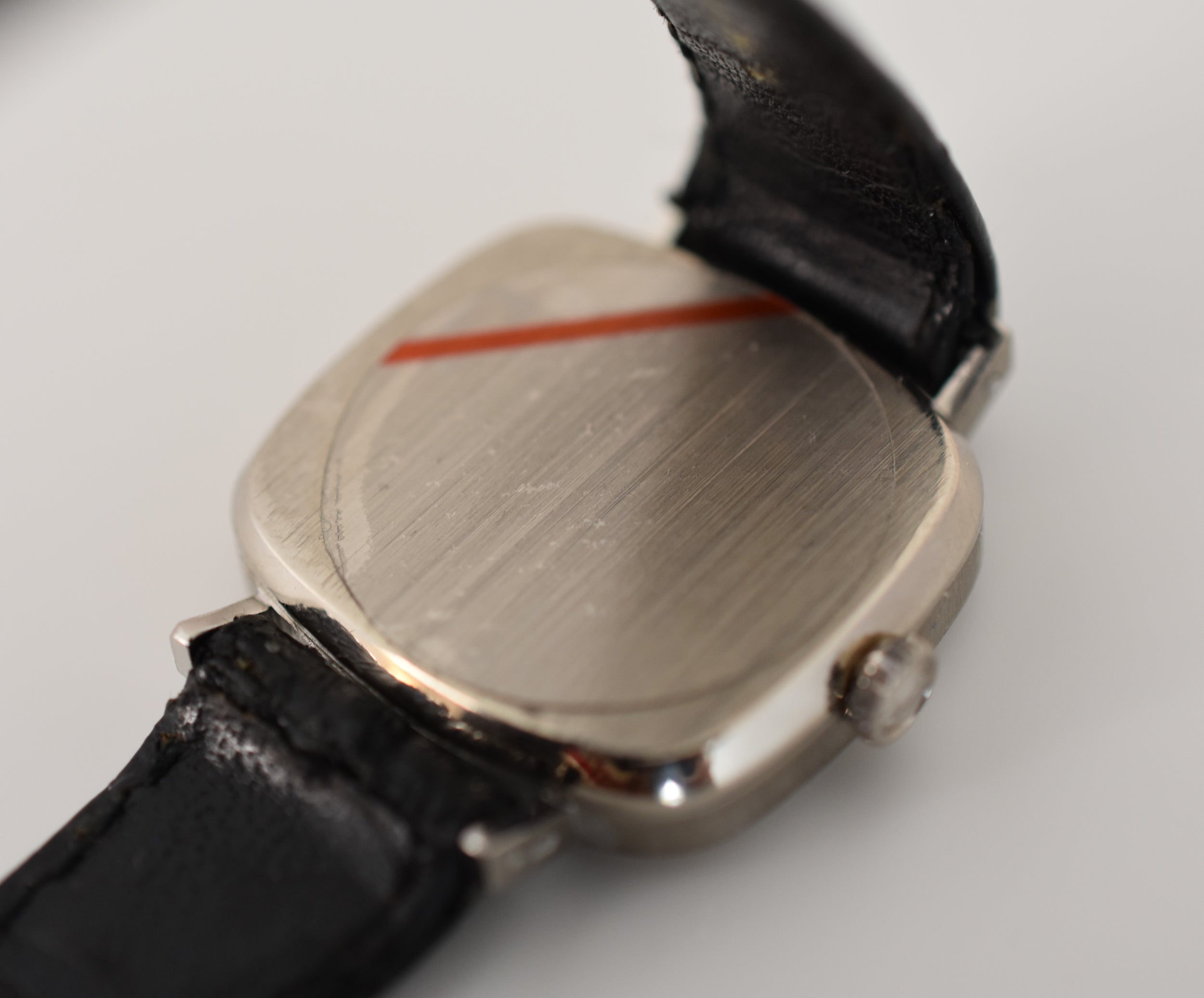 Rolex dame Cellini, ligne "Zephir", réf. 4082/9, circa 1970, or blanc 18 carats