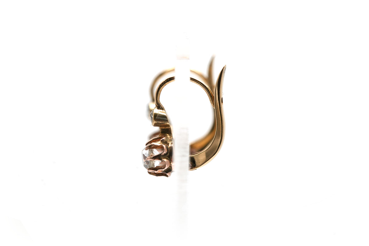 Boucles d'oreilles Dormeuses en or jaune et diamants