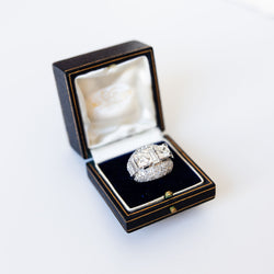 Ring Mauboussin in paltinium and diamonds