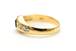 Bague Jonc en or jaune, saphir et diamants