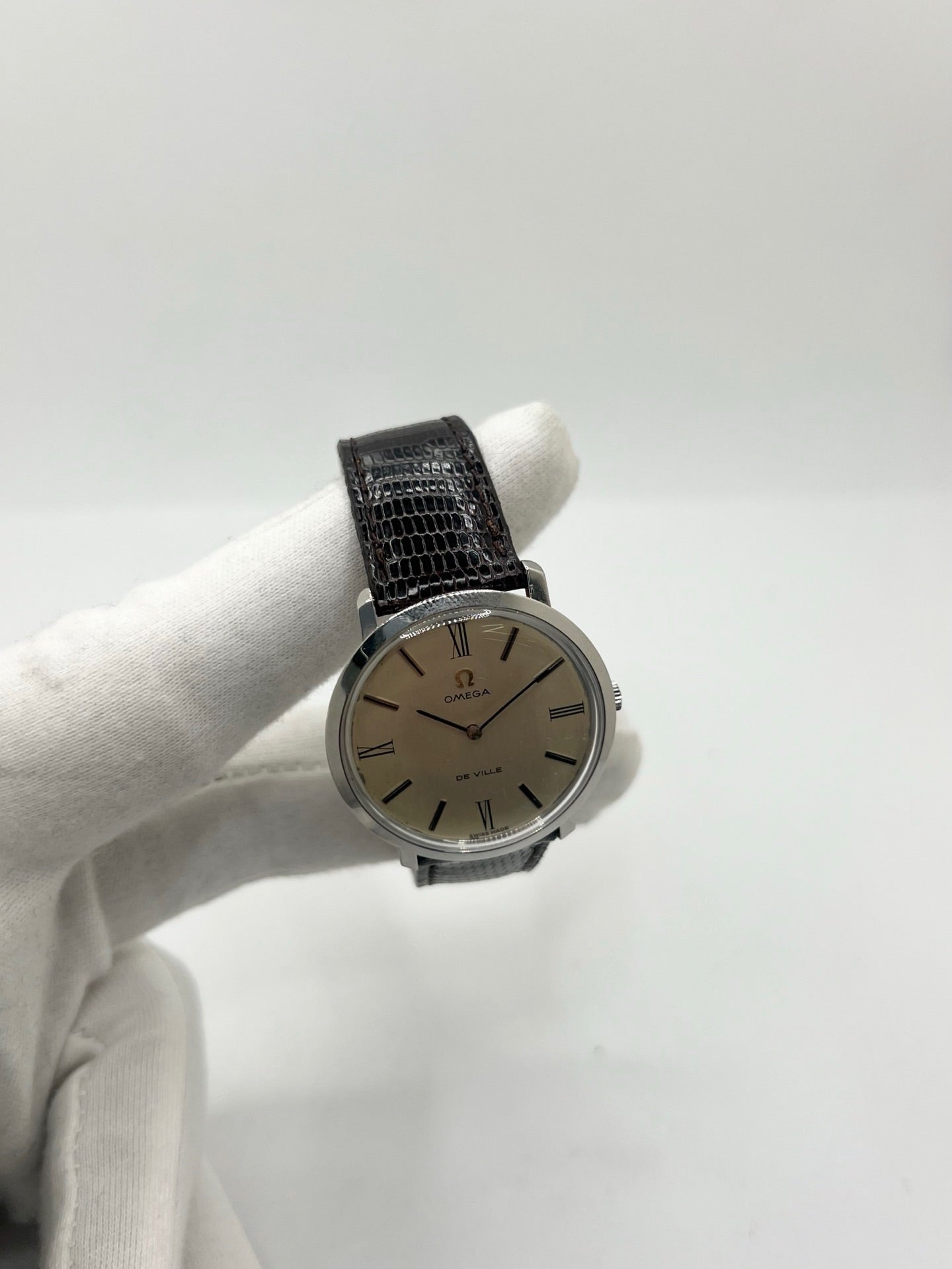 OMEGA "De Ville" Watch in Steel and Leather