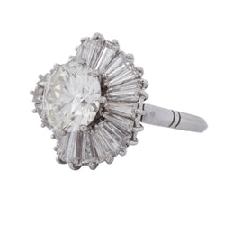 Entourage Ring in Platinum and Diamonds