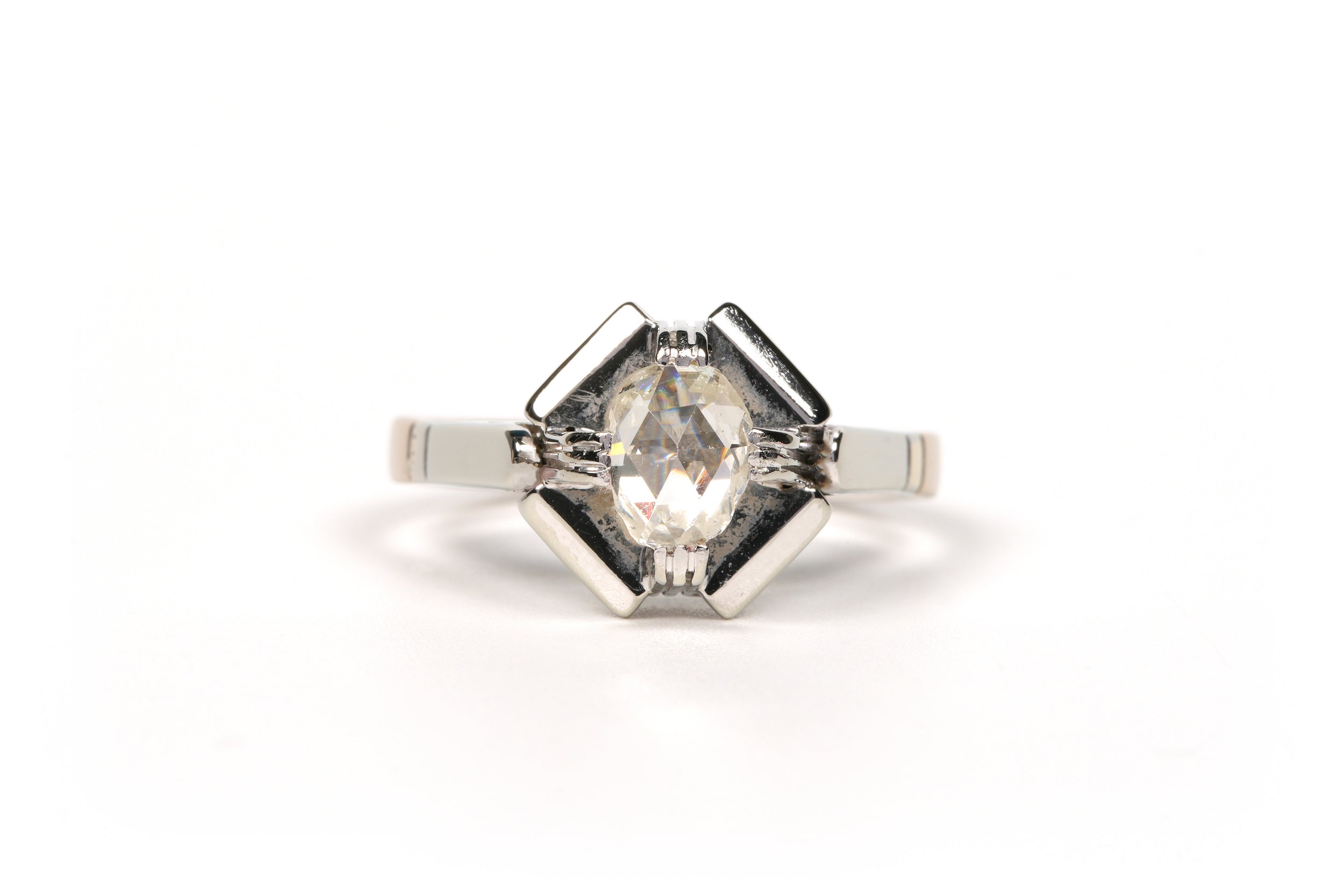 Bague Solitaire en or blanc et diamant