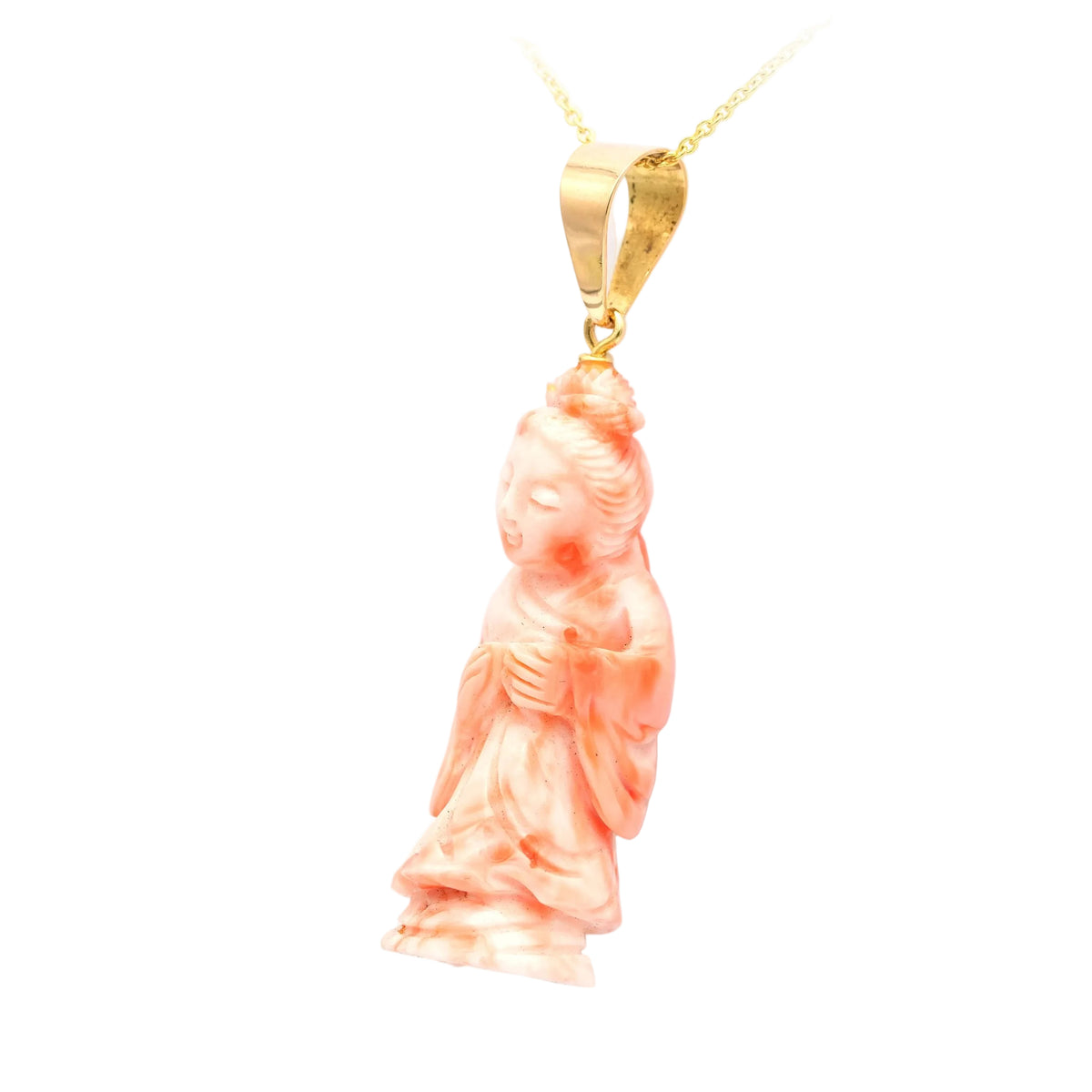 Yellow gold and coral pendant