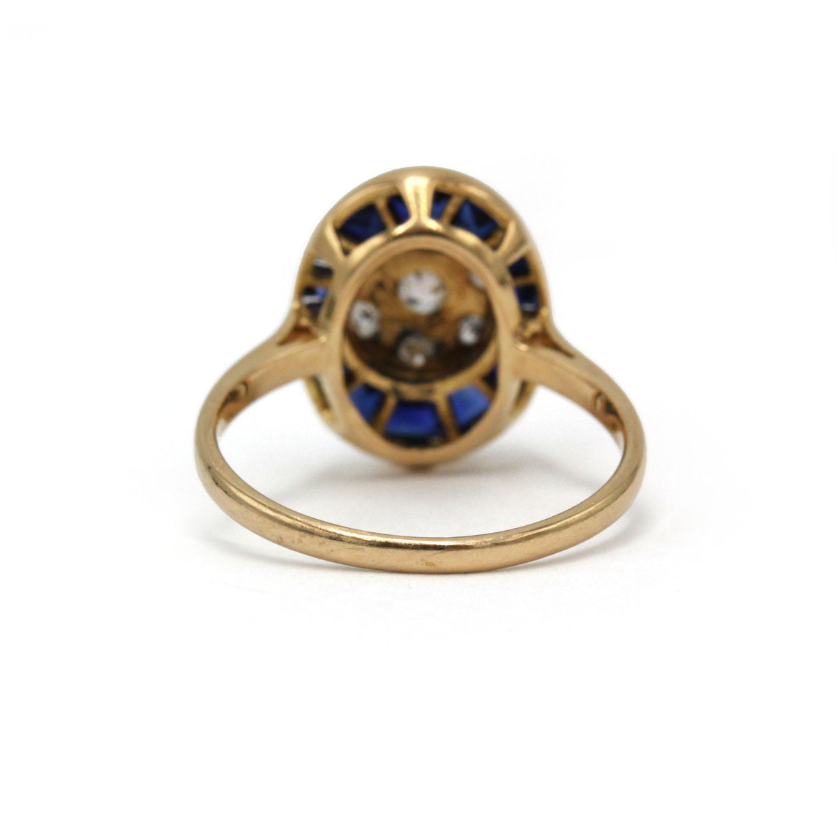 Bague en or jaune, platine, saphirs et diamants