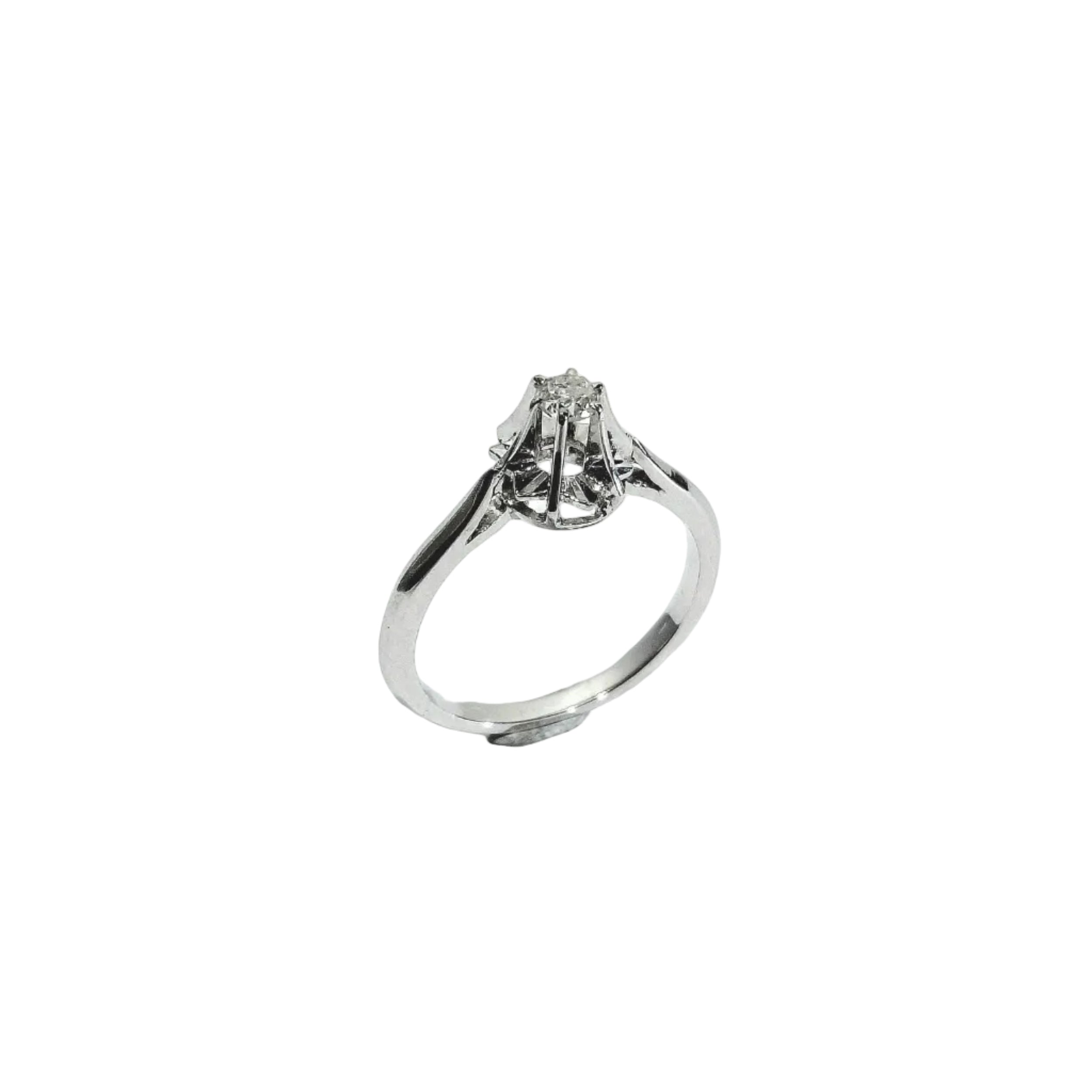 White gold and diamond Solitaire Ring