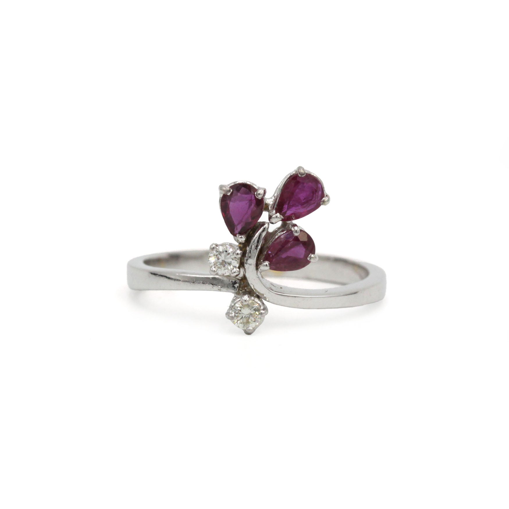 White gold ring with diamonds and rubies