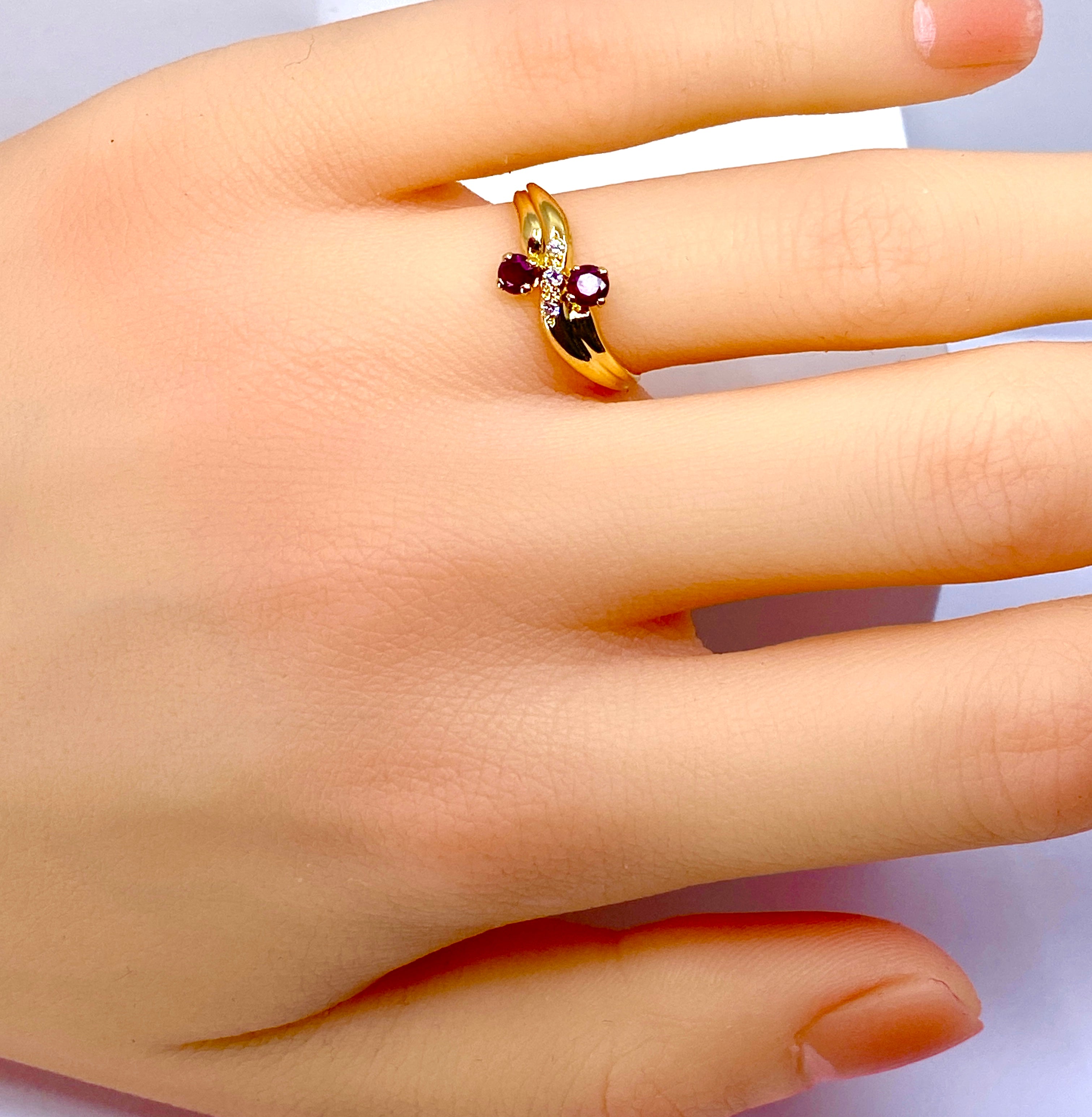 Ring you and me in yellow gold, rubies and diamonds