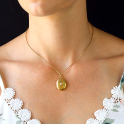 Yellow gold Locket with Pearl