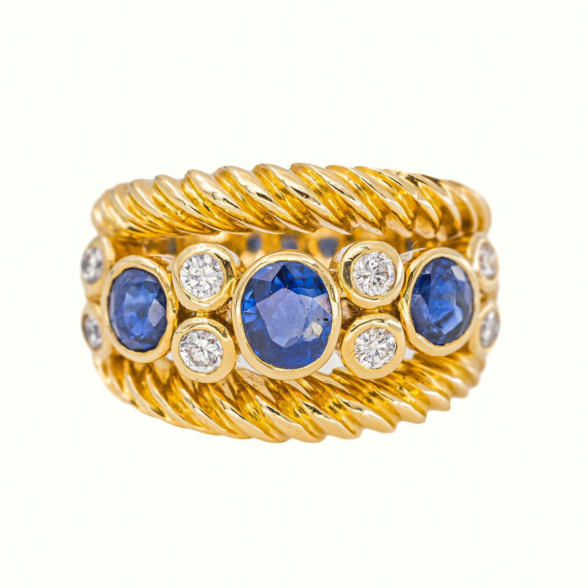 Yellow gold Sapphire Ring